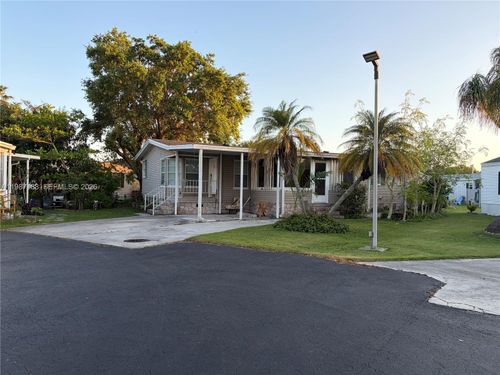 391-35303 Sw 180th Ave, Homestead, FL, 33034-5600 | Card Image
