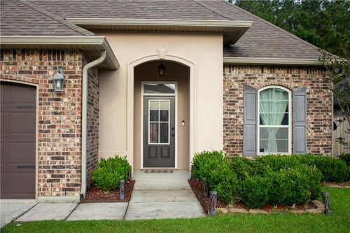 70040 Hirson Ct, Madisonville, LA, 70447-3243 | Card Image