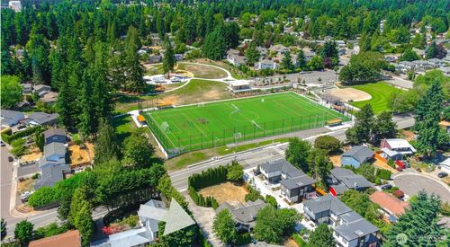 13008 132nd Ave Ne, Kirkland, WA, 98034-3323 | Card Image
