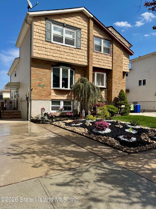 435 Getz Ave, Staten Island, NY, 10312-3849 | Card Image