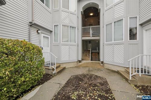 2902 Jesse Way, Piscataway, NJ, 08854-6404 | Card Image