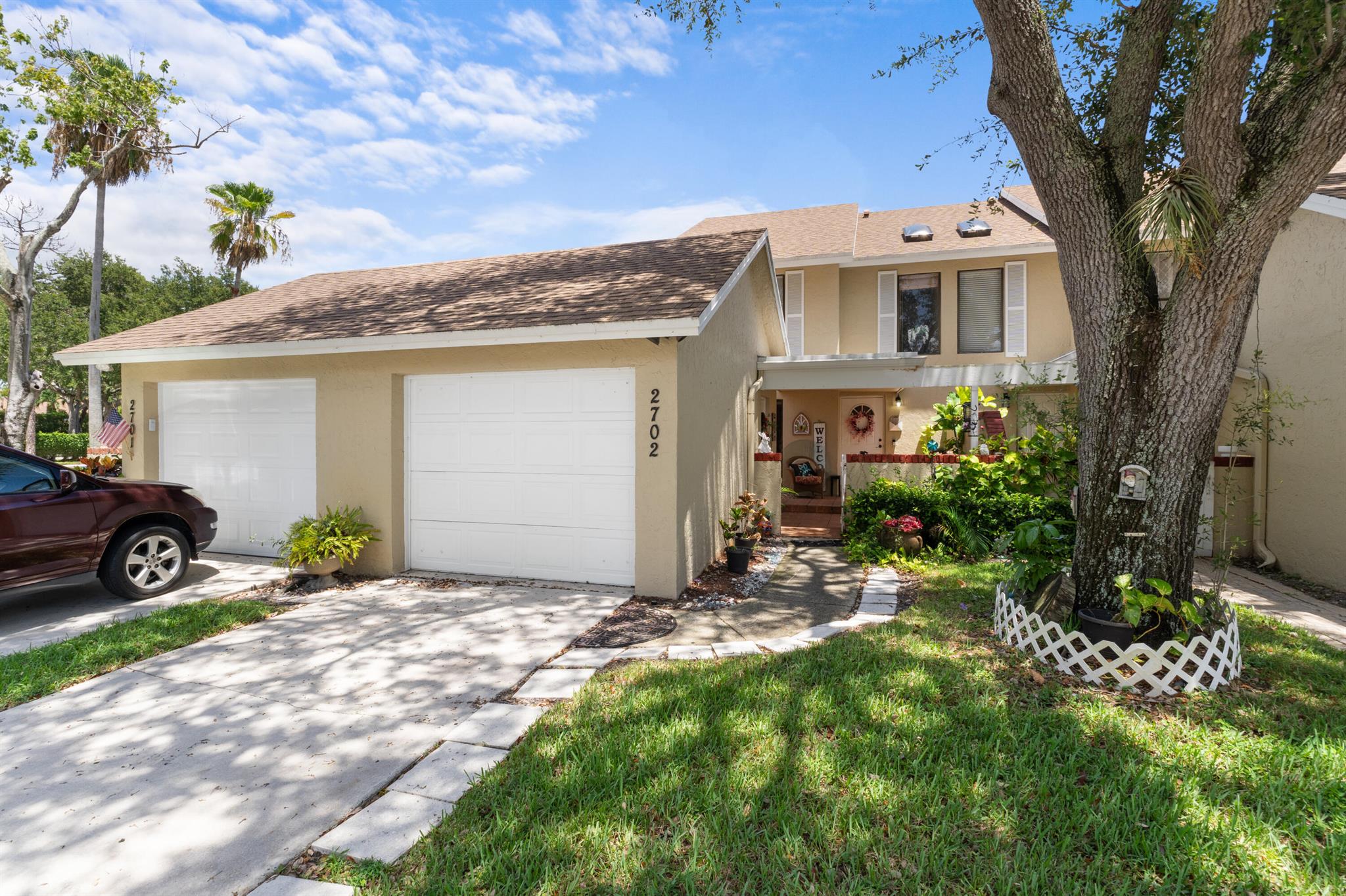 Maplewood Dr, Greenacres, FL 33415