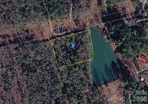 160 Gem Lake Estates Rd, Franklin, NC, 28734-4210 | Card Image
