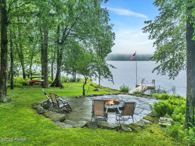 Lake Side Patio | Image 87