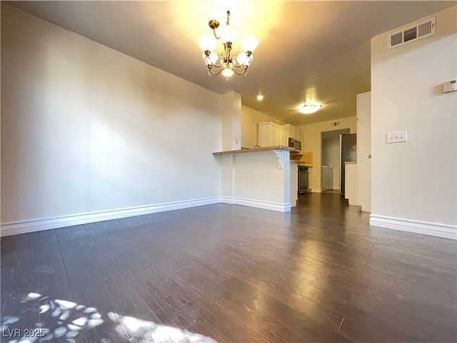 7725 Allano Way, Townhouse with 2 bedrooms, 3 bathrooms and null parking in Las Vegas NV | Image 7