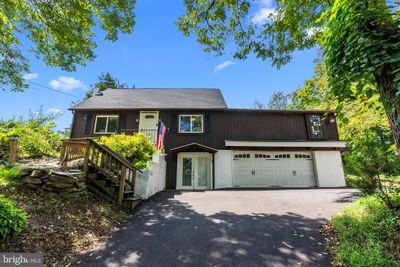 3006 Wild Run Road, House other with 4 bedrooms, 2 bathrooms and null parking in PENNSBURG PA | Image 2