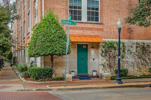 2335 Worthington St, Dallas, TX, 75204-2649 | Card Image