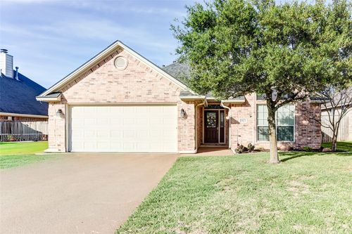 3923 Incourt Ln, College Station, TX, 77845-4332 | Card Image