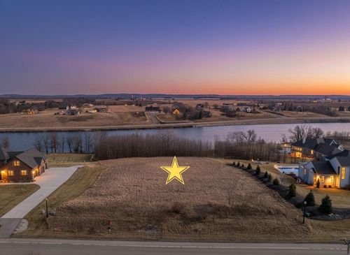 4079 Lost Dauphin Road, WRIGHTSTOWN, WI, 54115 | Card Image