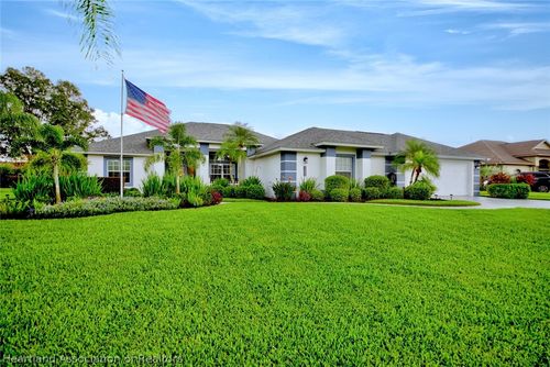 3600 Manor Dr, Sebring, FL, 33872-7621 | Card Image