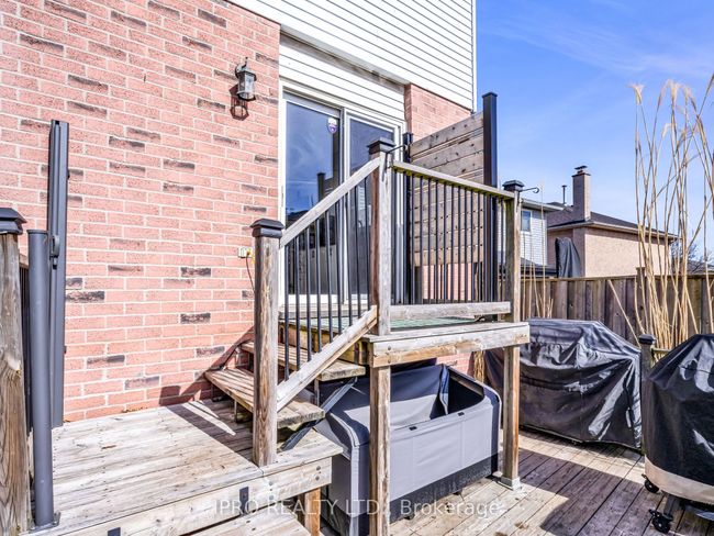 626 Deerhurst Dr, House other with 3 bedrooms, 3 bathrooms and 4 parking in Burlington ON | Image 37