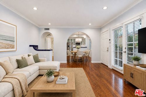 4-910 N Alfred St, Los Angeles, CA, 90069-4768 | Card Image