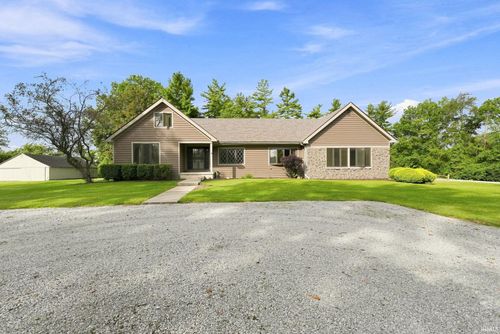 8310 Winchester Road, Fort Wayne, IN, 46819 | Card Image