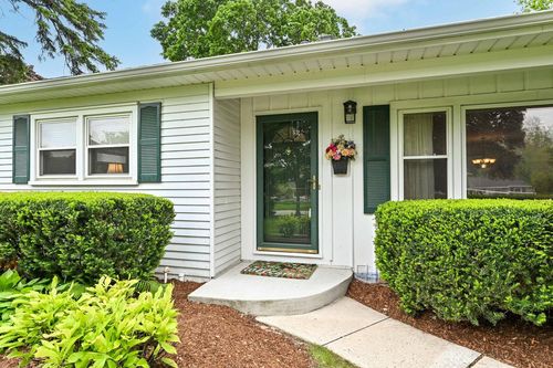409 E Dean Road, Fox Point, WI, 53217 | Card Image