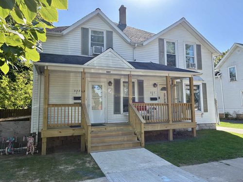 327 5th Ave, Baraboo, WI, 53913-2067 | Card Image