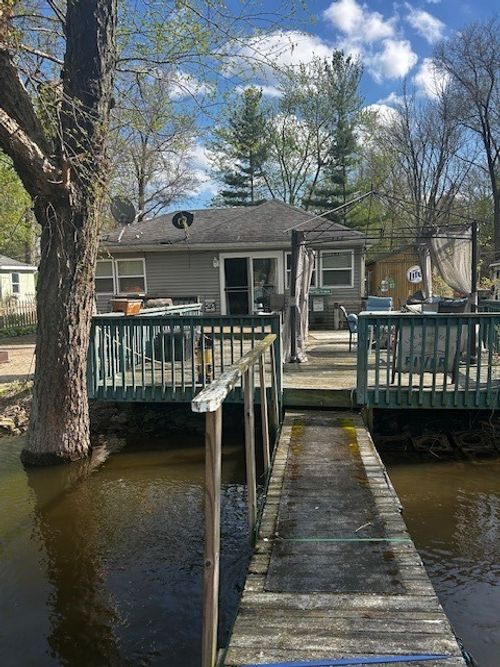 2693 N River Isle Rd, Momence, IL, 60954-3774 | Card Image