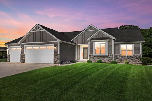 9154 Creekside Circle, Pleasant Prairie, WI, 53158 | Card Image