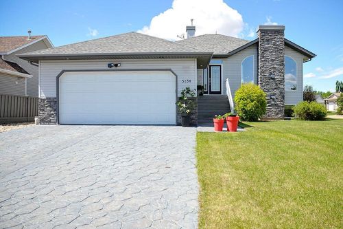 5134 53 St, Daysland, AB, T0B1A0 | Card Image