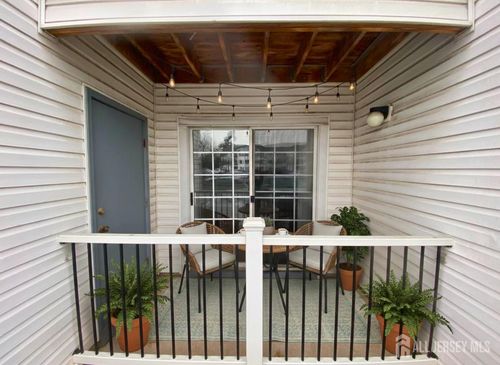 215 Waterford Dr, Edison, NJ, 08817-1915 | Card Image