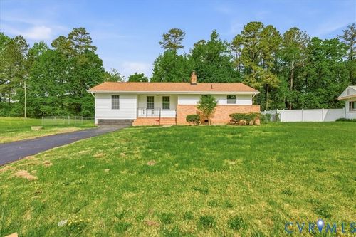 2732 Homestead Dr, Petersburg, VA, 23805-2351 | Card Image