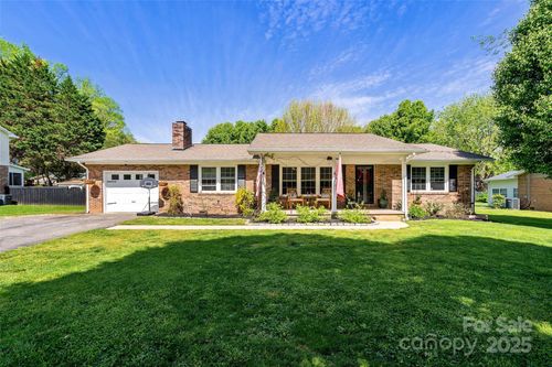 10-108 W Carson St, Old Fort, NC, 28762-7828 | Card Image