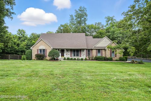4426 Grand Cir, Crestwood, KY, 40014-9798 | Card Image