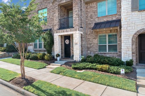 1298 Casselberry Dr, Flower Mound, TX, 75028-4233 | Card Image