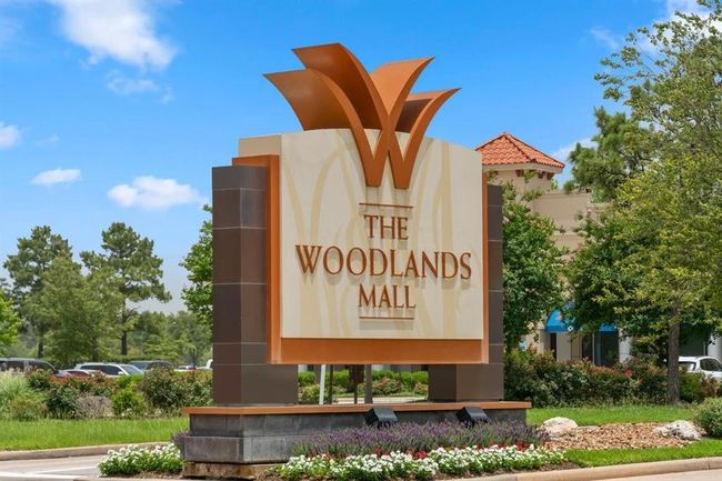 Just a short drive to The Woodlands Mall | Image 12