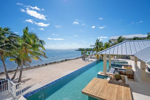 30 Ocean Front Dr, Key Largo, FL, 33037-4240 | Card Image