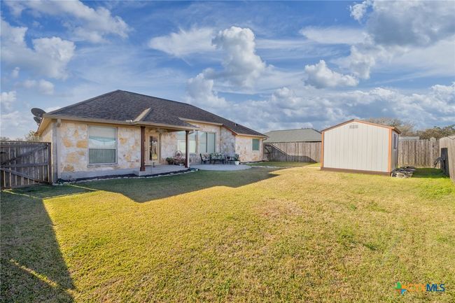 2502 Alamo St, House other with 3 bedrooms, 2 bathrooms and null parking in Gonzales TX | Image 35
