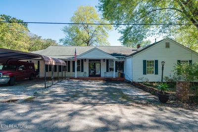 702 Meadowview Drive, House other with 4 bedrooms, 3 bathrooms and null parking in Harriman TN | Image 1