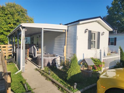 29 Sharon Dr, McKean, PA, 16426-1381 | Card Image
