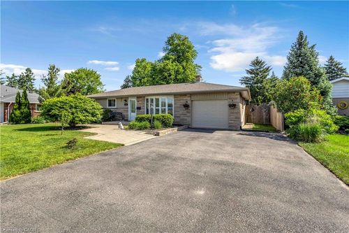 337 Terrace Hill Street, Brantford, ON, N3R1H6 | Card Image