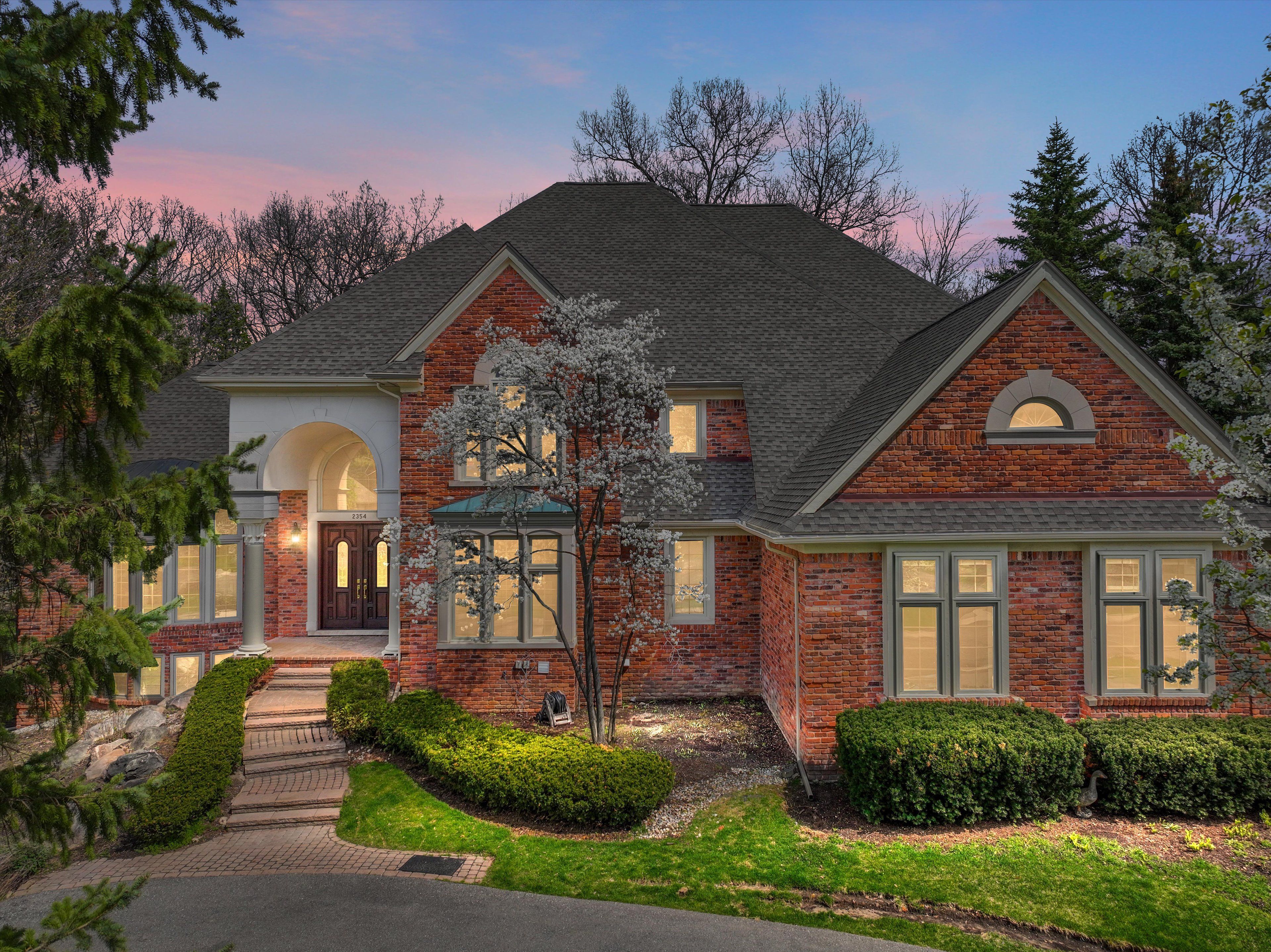 Heronwood Dr, Bloomfield Hills, MI 48302