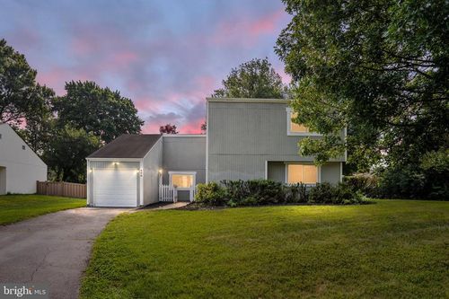 408 Arkansas Ave, HERNDON, VA, 20170-5480 | Card Image