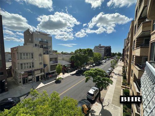4a-134 W End Avenue, New York, NY, 11235 | Card Image