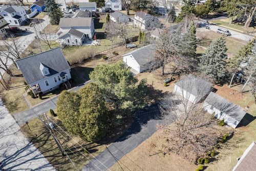 11458 W Church Street, Franklin, WI, 53132 | Card Image