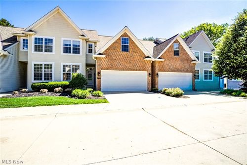 2-3455 Briar Ridge Ct, Westlake, OH, 44145-4456 | Card Image