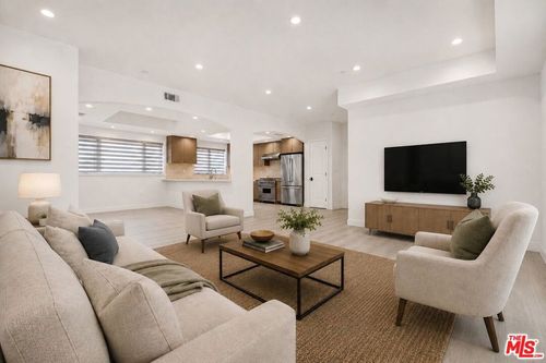 2-927 S Wooster St, Los Angeles, CA, 90035-1644 | Card Image