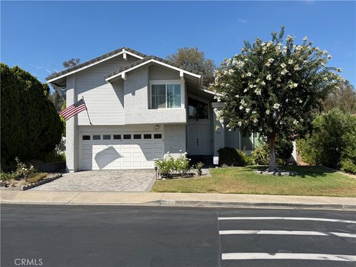 22111 Apache Dr, Lake Forest, CA, 92630-3532 | Card Image