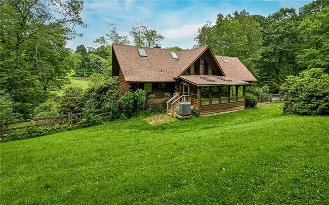 117 Oak Dr, House other with 3 bedrooms, 3 bathrooms and 5 parking in Forward Twp - BUT PA | Image 39