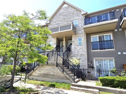 79-60 Fairwood Cir, Brampton, ON, L6R0Y6 | Card Image