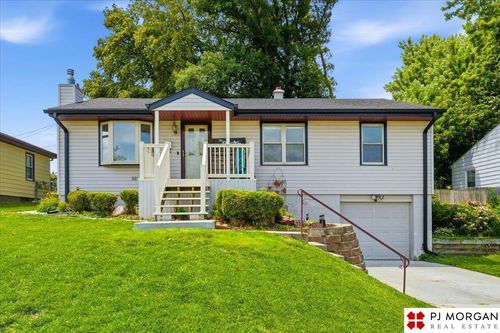 7816 N 34th Street, Omaha, NE, 68112 | Card Image
