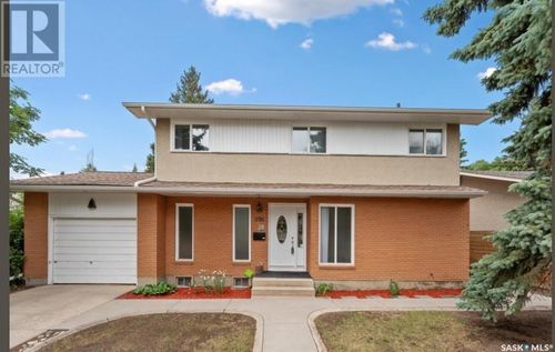 1726 Arlington Ave, Saskatoon, SK, S7H2Y7 | Card Image