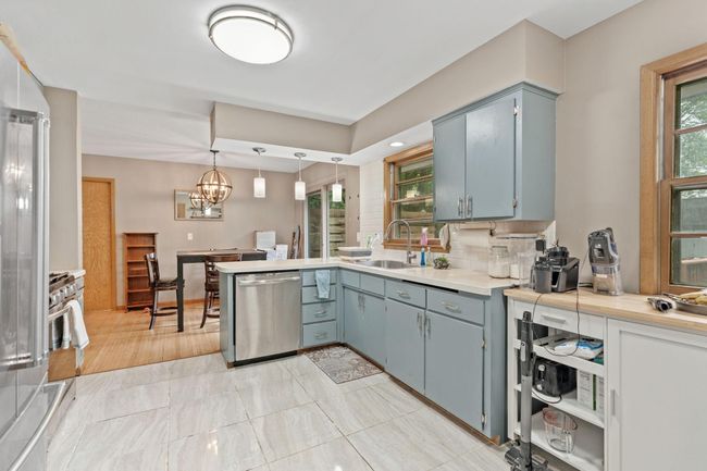 25-web-or-mls-5505 Joyce St-25.jpg | Image 6