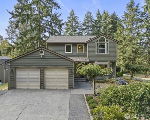 8610 Long Lake Rd Se, Port Orchard, WA, 98367-9069 | Card Image