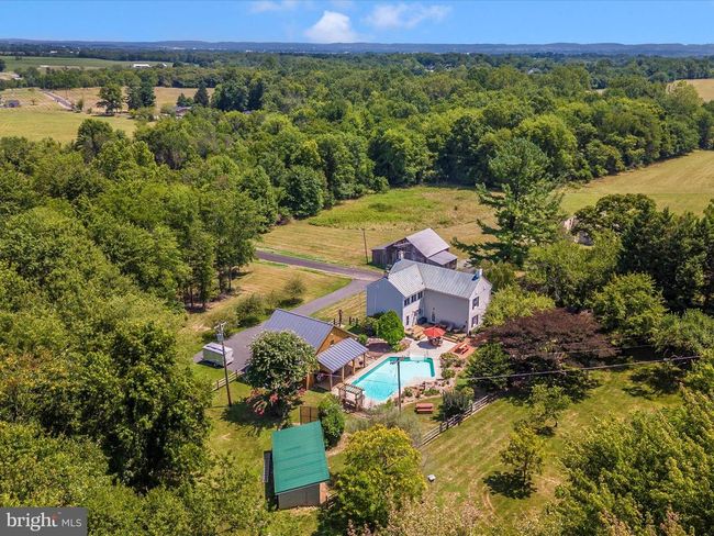 9314 Pear Ln, House other with 4 bedrooms, 3 bathrooms and null parking in FREDERICK MD | Image 46