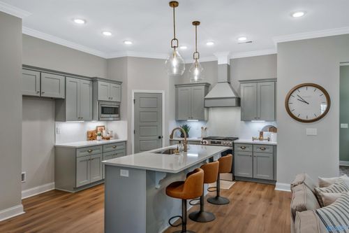 102 Ayers Spring Rd, New Market, AL, 35761-5209 | Card Image