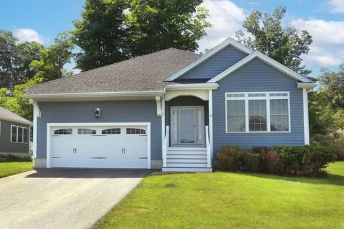 51 Front Nine Dr, Haverhill, MA, 01832-1562 | Card Image