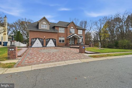 21 E Moyer Dr, BEAR, DE, 19701-4113 | Card Image